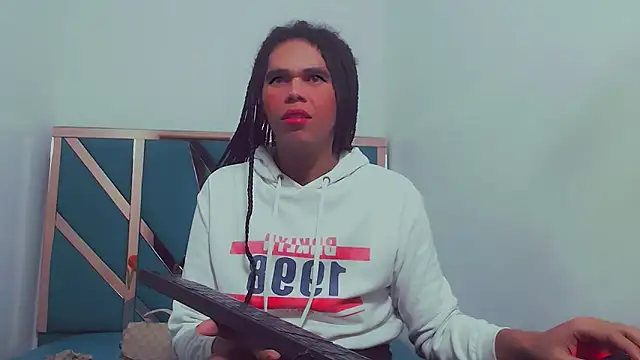 Snapshot of fox_naughty_violet chatting on 11-27-25, 07:27 fox naughty violet online show from 11-27-25, 07:27