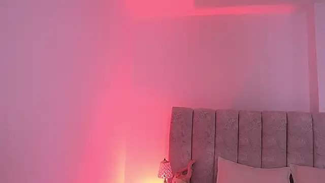 Snapshot of sam_lewins chatting on 12-19-25, 07:32 sam lewins online show from 12-19-25, 07:32