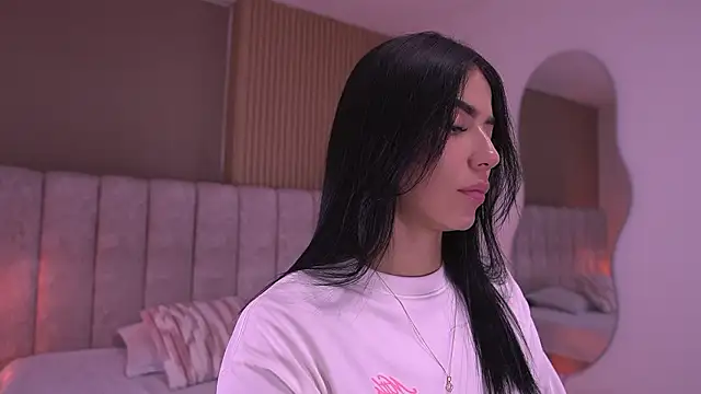 Snapshot of sam_lewins chatting on 02-26-26, 07:13 sam lewins online show from 02-26-26, 07:13