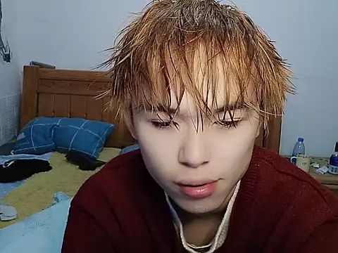 Snapshot of DOUMI98 chatting on 12-15-25, 11:42 DOUMI98 online show from 12-15-25, 11:42