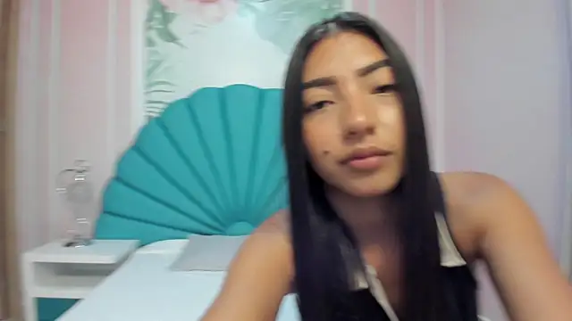 Daphne Fox  online show from 02-19-25, 05:27