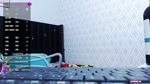 MommyHelpsmee online show from 03-10-25, 08:01