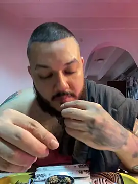 El Titan1998 online show from 11-05-25, 08:42