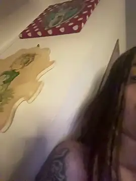 Snapshot of BlueStoneX chatting on 01-12-25, 07:00 BlueStoneX online show from 01-12-25, 07:00