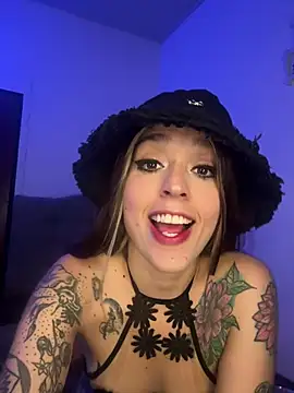 Snapshot of BlueStoneX chatting on 01-26-25, 05:23 BlueStoneX online show from 01-26-25, 05:23