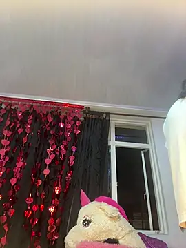 Snapshot of BlueStoneX chatting on 02-17-25, 05:04 BlueStoneX online show from 02-17-25, 05:04