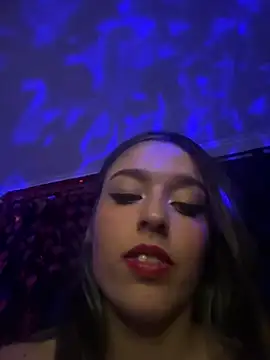 Snapshot of BlueStoneX chatting on 02-27-25, 08:39 BlueStoneX online show from 02-27-25, 08:39