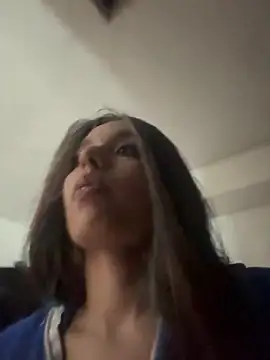 Snapshot of BlueStoneX chatting on 03-06-25, 08:30 BlueStoneX online show from 03-06-25, 08:30