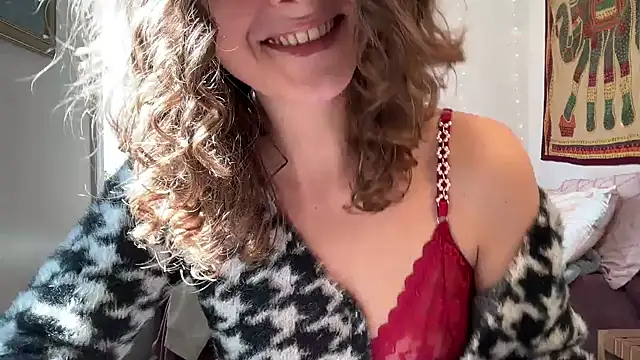 leahsparkles online show from 03-03-25, 04:14