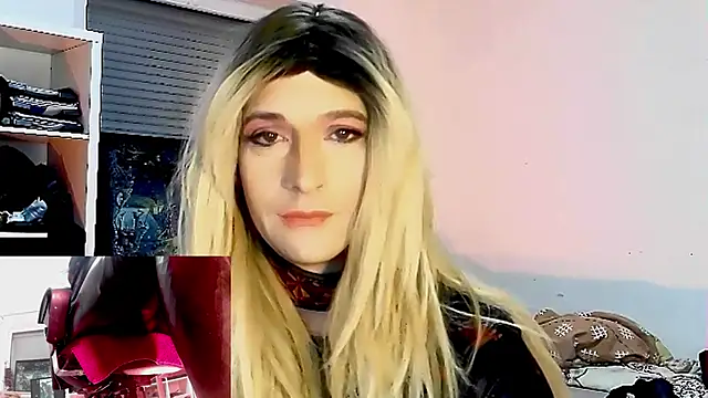 Snapshot of DYasmin69 chatting on 02-15-25, 04:25 DYasmin69 online show from 02-15-25, 04:25