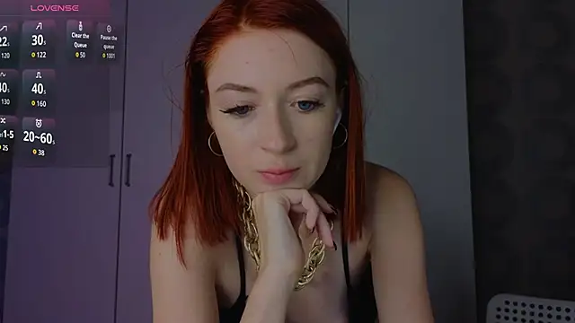 Snapshot of Cuteroxyfoxy chatting on 06-20-26, 01:36 Cuteroxyfoxy online show from 06-20-26, 01:36