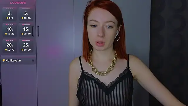 Snapshot of Cuteroxyfoxy chatting on 07-06-26, 06:54 Cuteroxyfoxy online show from 07-06-26, 06:54