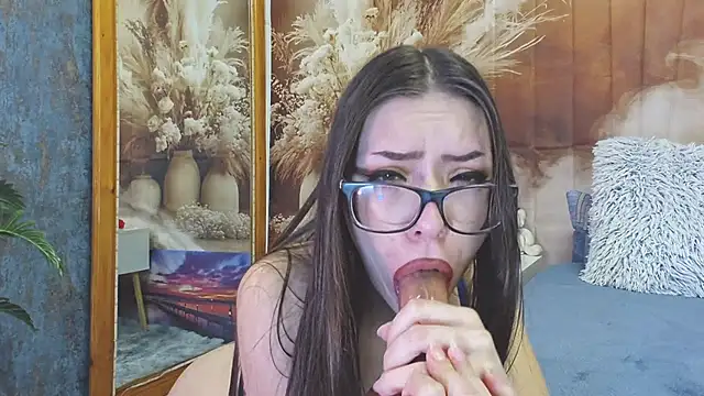 EmaLowe online show from 02-20-26, 06:26