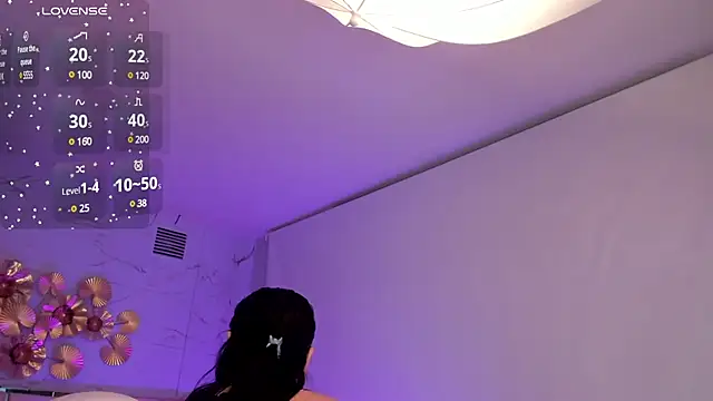 stefany duque1  online show from 03-13-25, 02:16