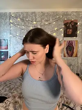 Snapshot of Sabrina_shells chatting on 11-08-25, 10:15 Sabrina shells online show from 11-08-25, 10:15