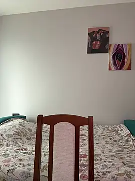 Sabrina shells online show from 04-08-26, 08:25