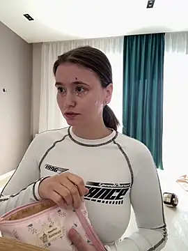 Sabrina shells online show from 04-09-26, 08:09