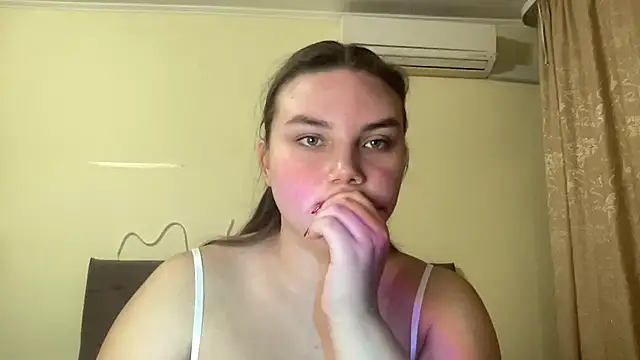 Dreamyblushfairy online show from 10-03-25, 05:54