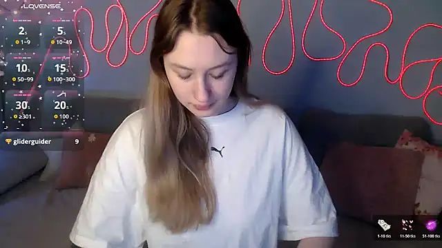 Haley Vixen online show from 12-14-25, 09:03