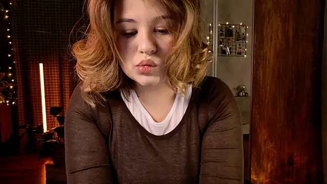 TessPleasure online show from 11-28-25, 11:13