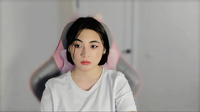  hannah baker online show from 03-22-25, 07:04