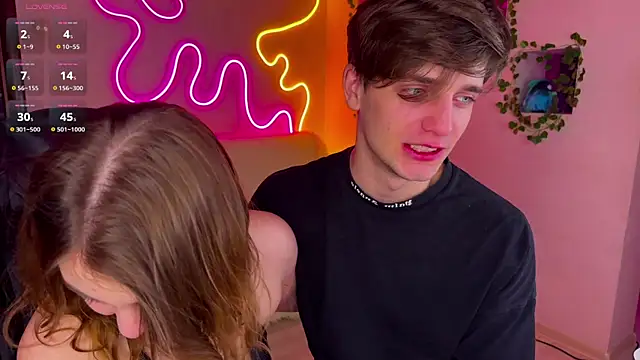 RobertAndLinela online show from 02-19-25, 10:42