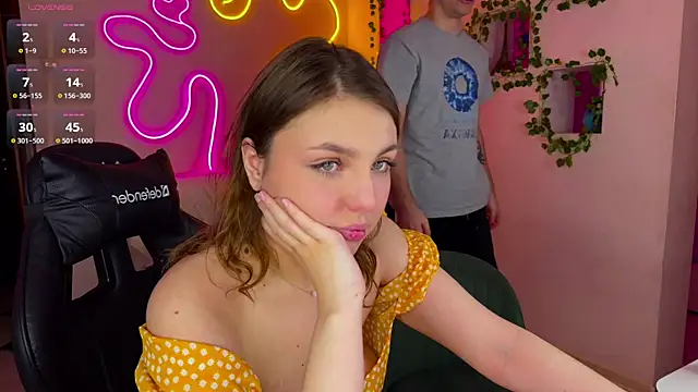 RobertAndLinela online show from 03-11-25, 12:28