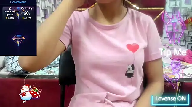 Snapshot of Somiya87 chatting on 03-19-25, 06:44 Somiya87 online show from 03-19-25, 06:44