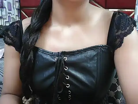 Snapshot of Somiya87 chatting on 10-31-25, 03:46 Somiya87 online show from 10-31-25, 03:46