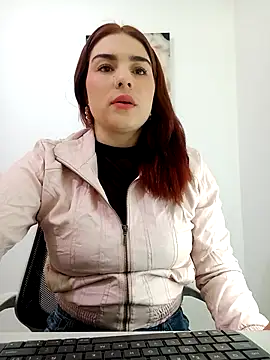 Snapshot of VictoriaMolina chatting on 11-23-25, 01:16 VictoriaMolina online show from 11-23-25, 01:16