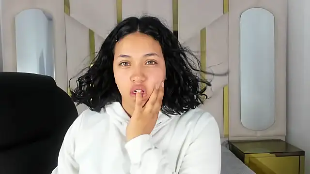 IsabellRodriguez18 online show from 09-13-25, 03:17