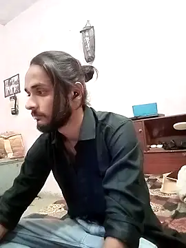 Snapshot of IamRentedBoybfriend chatting on 02-13-25, 05:44 IamRentedBoybfriend online show from 02-13-25, 05:44