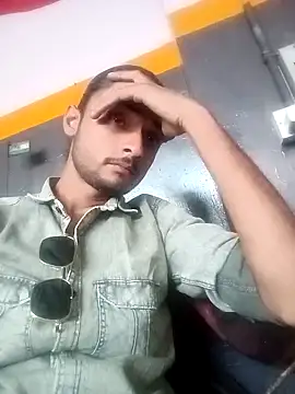 Snapshot of IamRentedBoybfriend chatting on 03-09-25, 05:28 IamRentedBoybfriend online show from 03-09-25, 05:28