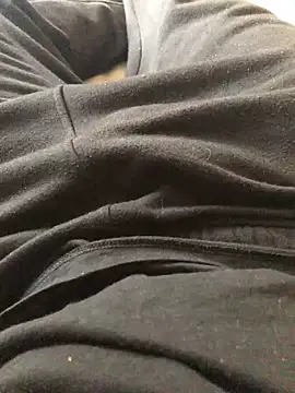 Snapshot of 22TT2295 chatting on 01-04-25, 12:59 22TT2295 online show from 01-04-25, 12:59