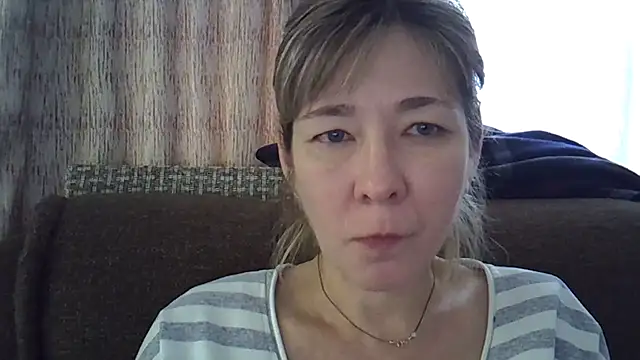 Snapshot of EllaJohnsonX chatting on 01-12-25, 11:28 EllaJohnsonX online show from 01-12-25, 11:28