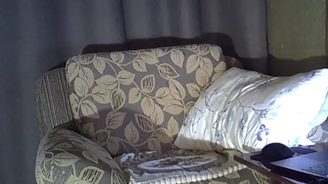 EllaJohnsonX online show from 04-04-26, 05:54