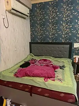 sunny49477 online show from 02-22-25, 12:49