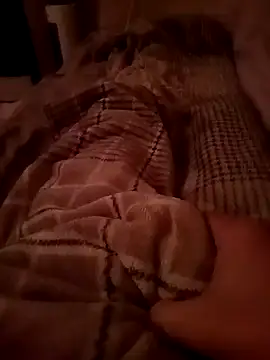 Snapshot of MaxiFabry chatting on 12-23-24, 09:29 MaxiFabry online show from 12-23-24, 09:29