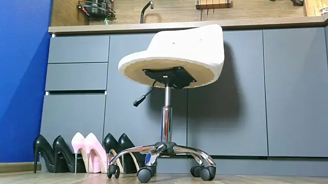 Snapshot of Jennifer_Braun chatting on 03-12-25, 01:40 Jennifer Braun online show from 03-12-25, 01:40