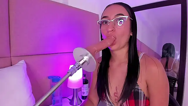 Snapshot of SammyMorales chatting on 03-04-25, 06:39 SammyMorales online show from 03-04-25, 06:39