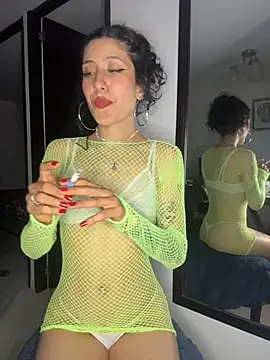 Snapshot of indira_k chatting on 05-09-26, 01:44 indira k online show from 05-09-26, 01:44