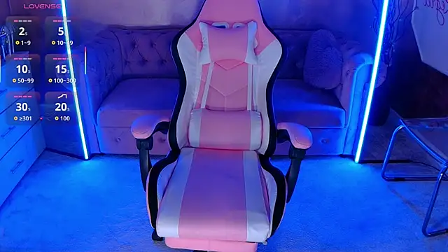 evanew  online show from 10-24-25, 04:58