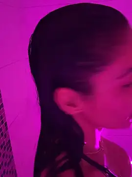 Snapshot of Karol_Towers chatting on 03-16-25, 02:10 Karol Towers online show from 03-16-25, 02:10