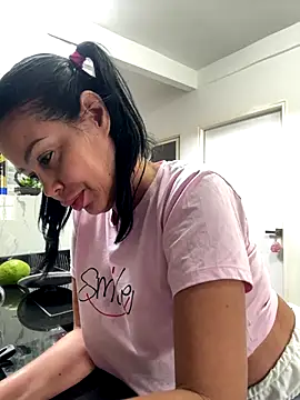 KarolRubi1 online show from 11-22-25, 06:07