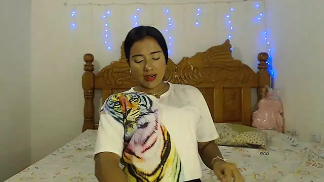 Coral0403 online show from 01-31-25, 10:52