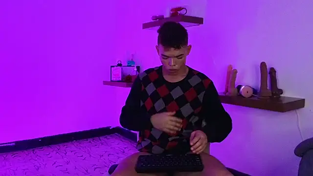 Snapshot of Nijinsky_LatinBoy chatting on 02-26-25, 12:58 Nijinsky LatinBoy online show from 02-26-25, 12:58