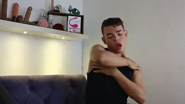 Snapshot of Nijinsky_LatinBoy chatting on 03-11-25, 11:23 Nijinsky LatinBoy online show from 03-11-25, 11:23