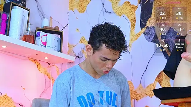 Snapshot of Nijinsky_LatinBoy chatting on 11-21-25, 08:13 Nijinsky LatinBoy online show from 11-21-25, 08:13