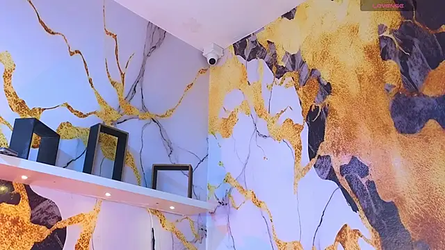 Snapshot of Nijinsky_LatinBoy chatting on 12-21-25, 11:17 Nijinsky LatinBoy online show from 12-21-25, 11:17