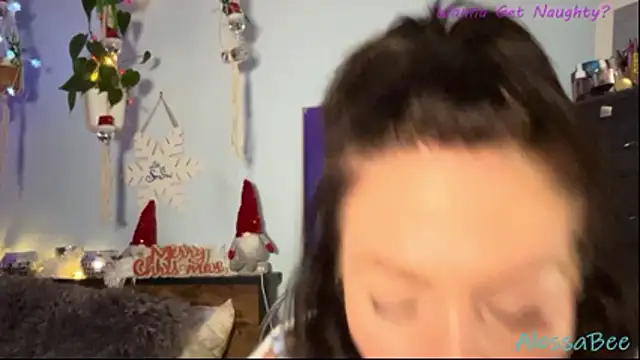 AlessasRoom online show from 12-15-25, 05:23